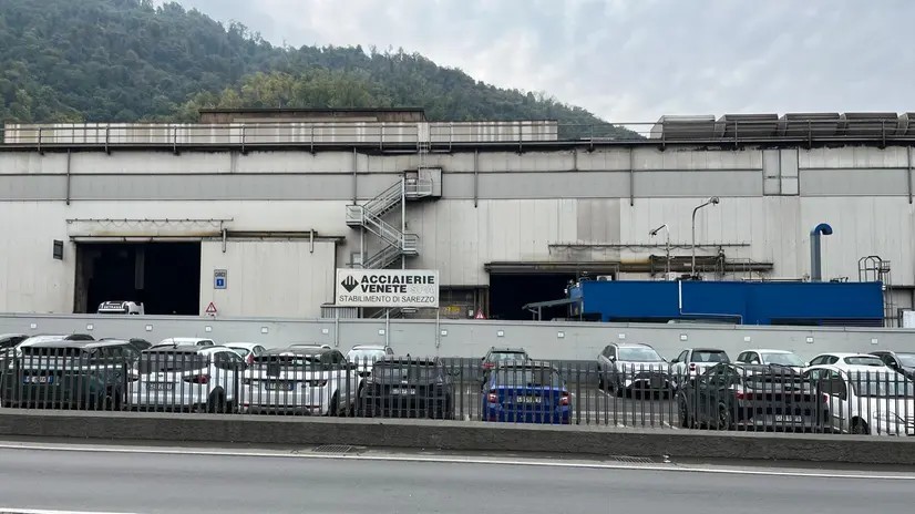 immagine dello stabilimento di Sarezzo delle Acciaierie Venete
